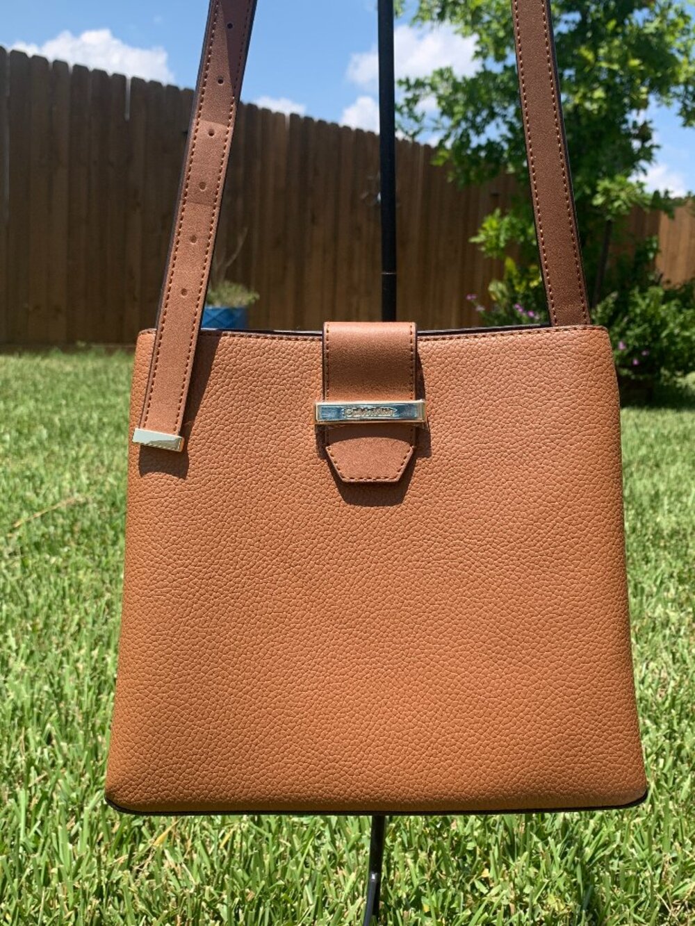 Calvin Klein Tan Soft Pebbled Leather Shoulder Bag ⭐️